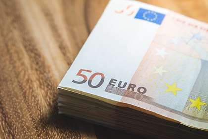 欠款不还，可否依法起诉朋友？